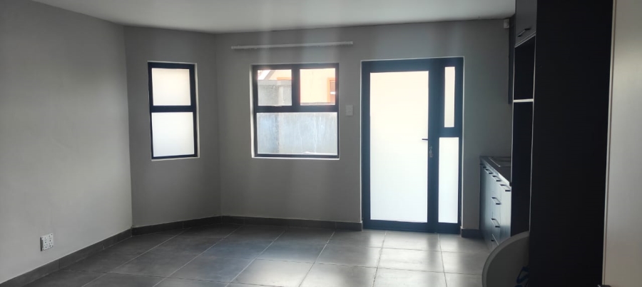 4 Bedroom Property for Sale in Beacon Bay Eastern Cape